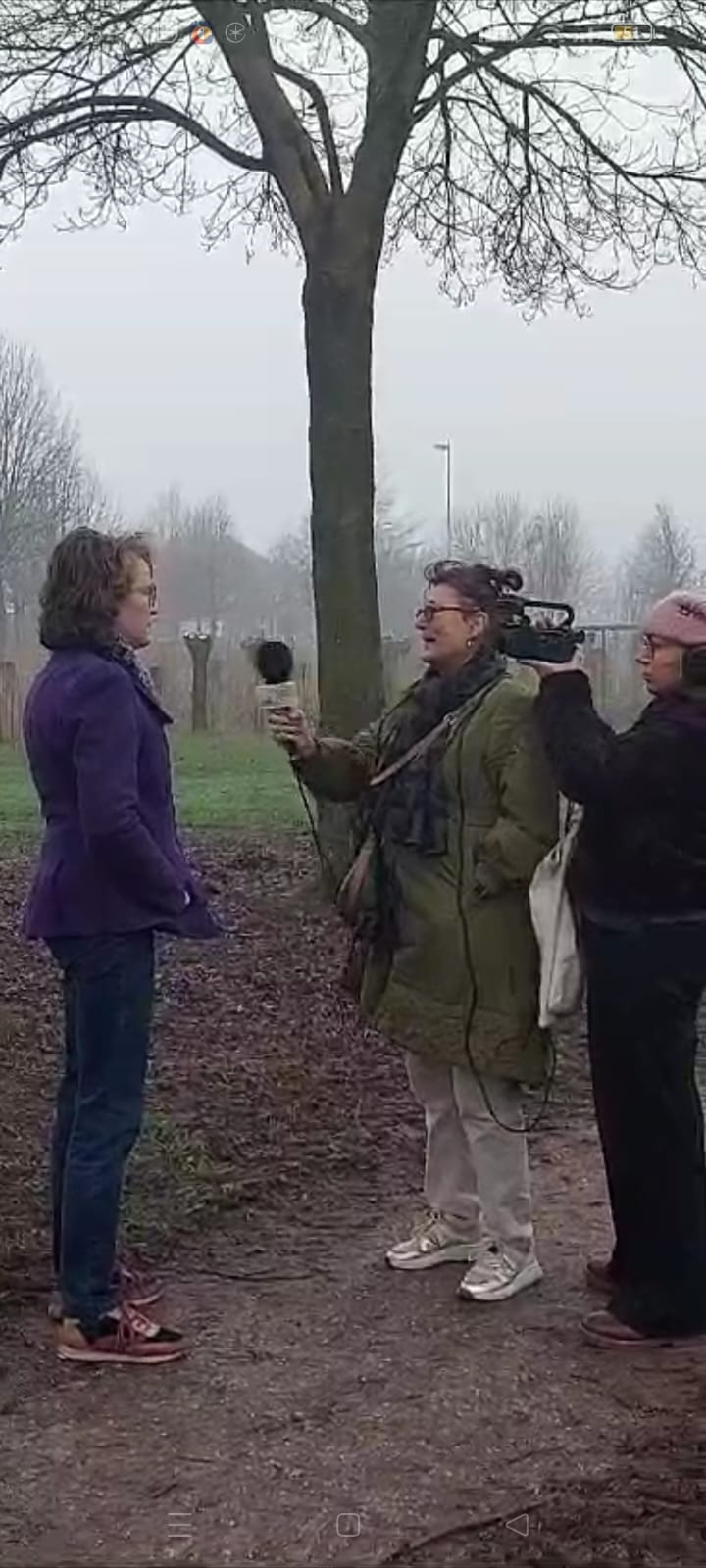 Verraad mij niet op tv op Ustad tv U in de wijk